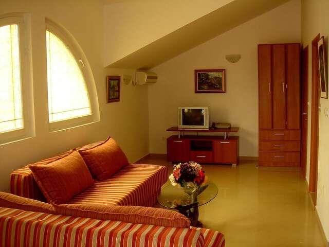 Апартаменты Apartments Odalović Биела-24